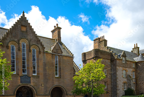 Dornoch. Architecture, Art and Nature