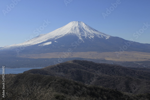 石割山から見る.富士山