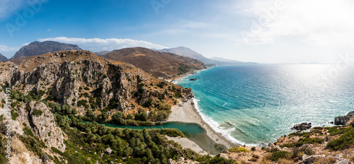 Preveli, Oase mit Sandstrand, Palmen und Süsswasserfluss auf Kreta, Plakias, Griechenland