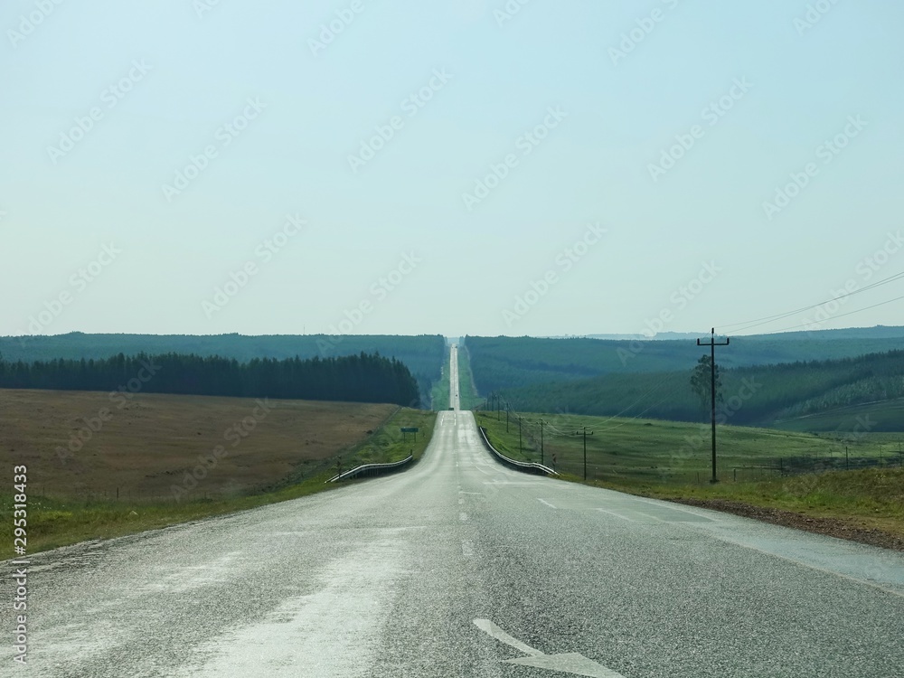 Fototapeta premium 南アフリカの真っ直ぐな一本道