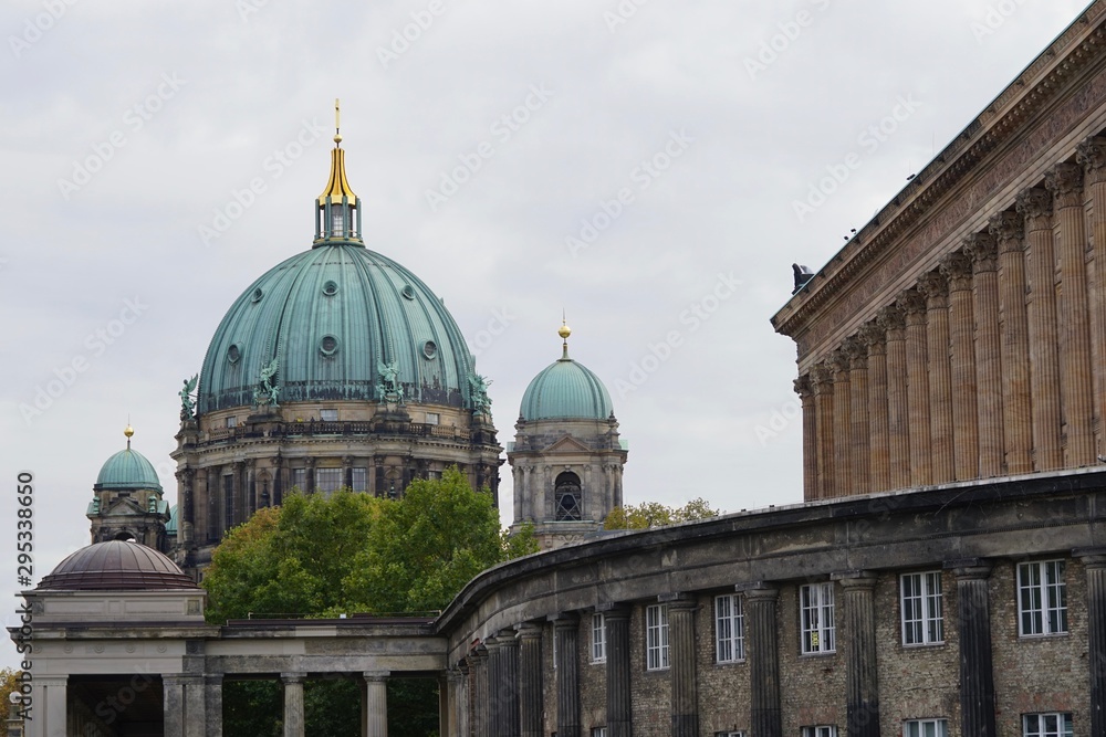 Obraz premium Gebäudeensemble in Berlin-Mitte