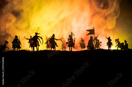 Fotografiet Medieval battle scene with cavalry and infantry
