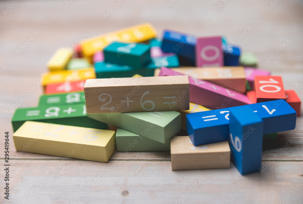 Obraz premium a bunch of colored cubes with numbers