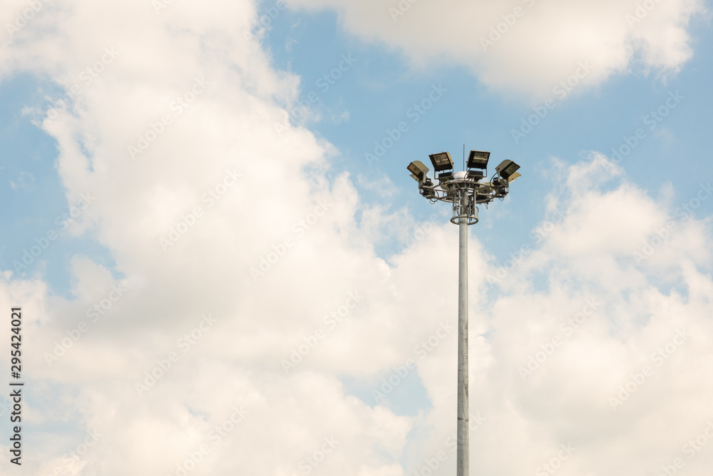 A large light pole