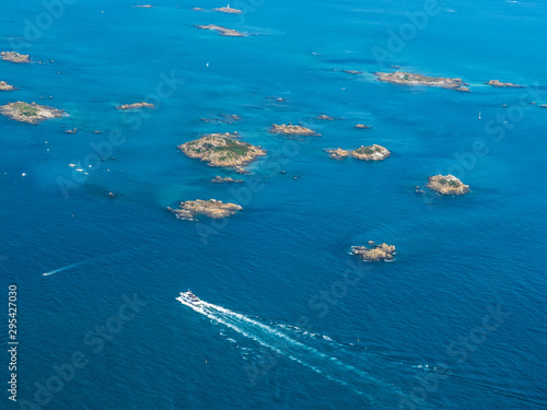 vue aérienne des Îles Chausey dans la Manche en France photo