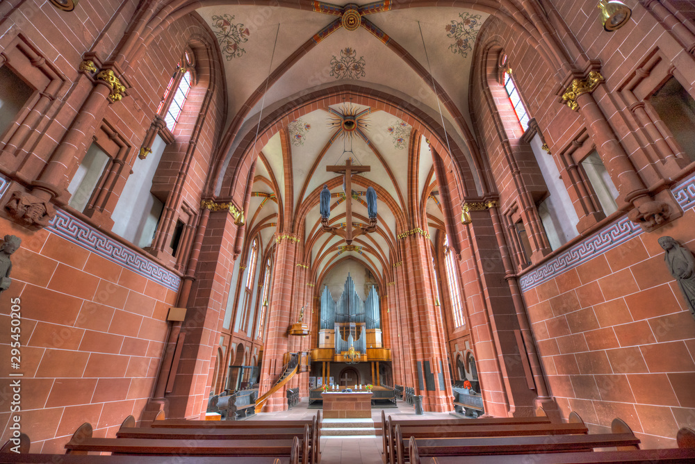Der Innenraum des Doms zu Wetzlar Der Innenraum des Doms zu Wetzlar