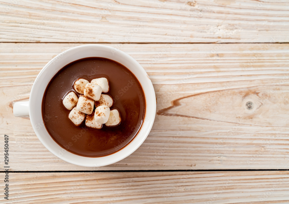 hot chocolate with marshmallows