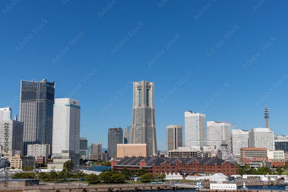 Obraz premium 横浜みなとみらいエリアのビル群