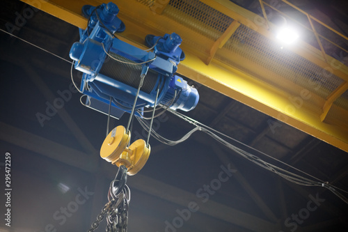 Overhead-traveling crane blue yellow