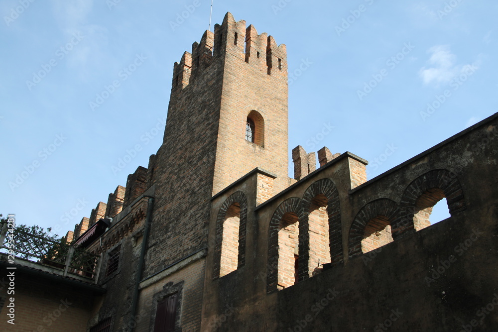 Burgmauer in Italien