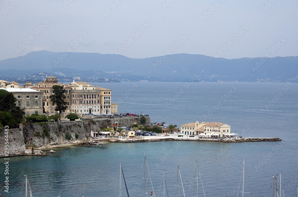 Küste bei Korfu-Stadt
