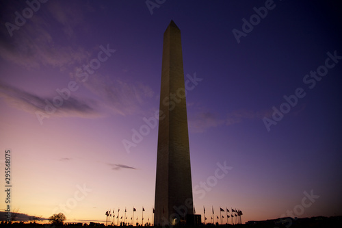 Washington Monument bei Sonnenuntergang