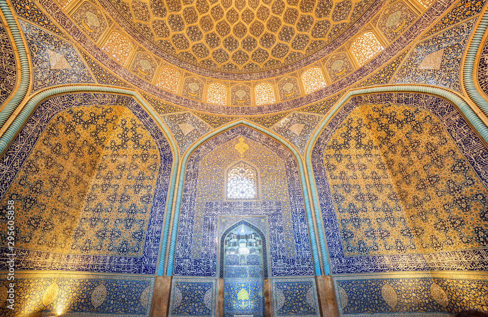 Fabulous interior view of Sheikh Lotfollah Mosque, Isfahan, Iran