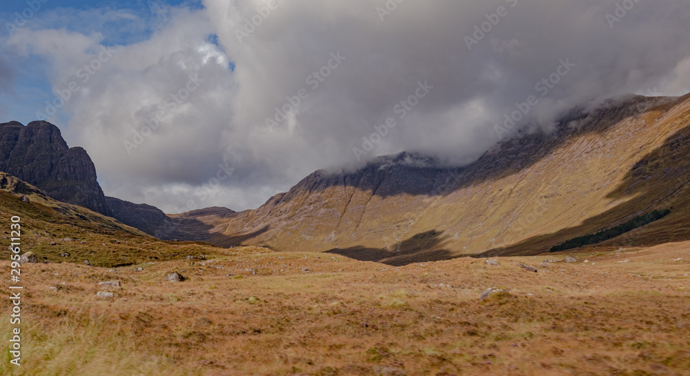 Fototapeta premium scotland mountain
