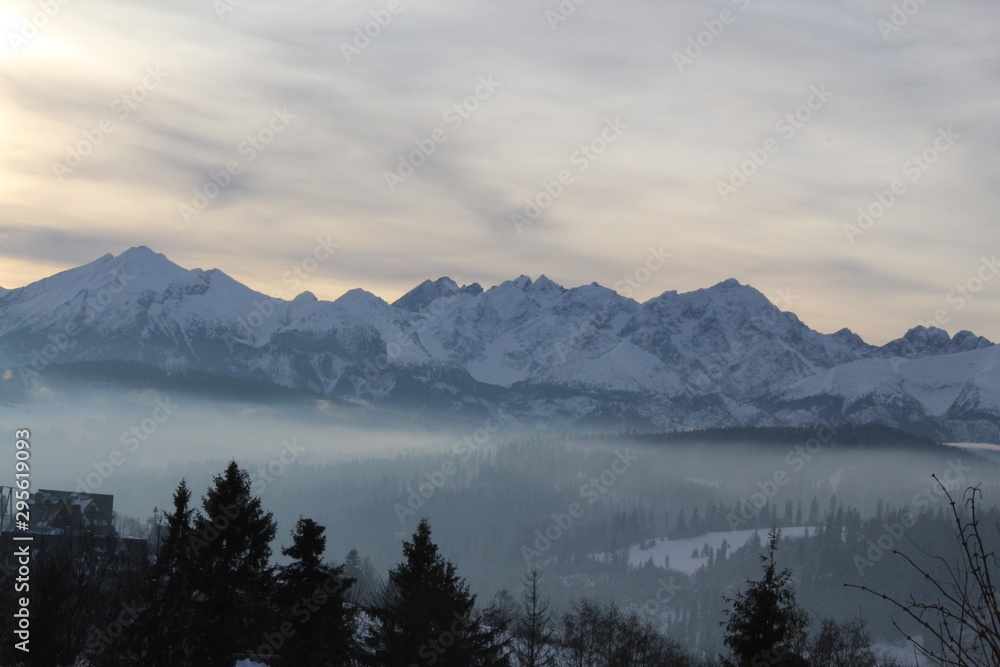 Góry widoki na tatry i rysy