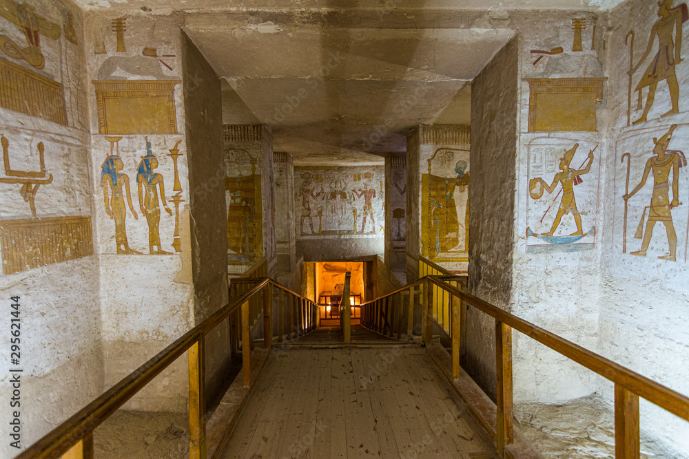 Obraz premium Kings Valley in Luxor, Upper Egypt in the early morning. Interior views of graves, wall paintings with ancient Egyptian hieroglyphs, burial chambers, underground corridors. Tombs of Rameses II, Thutme