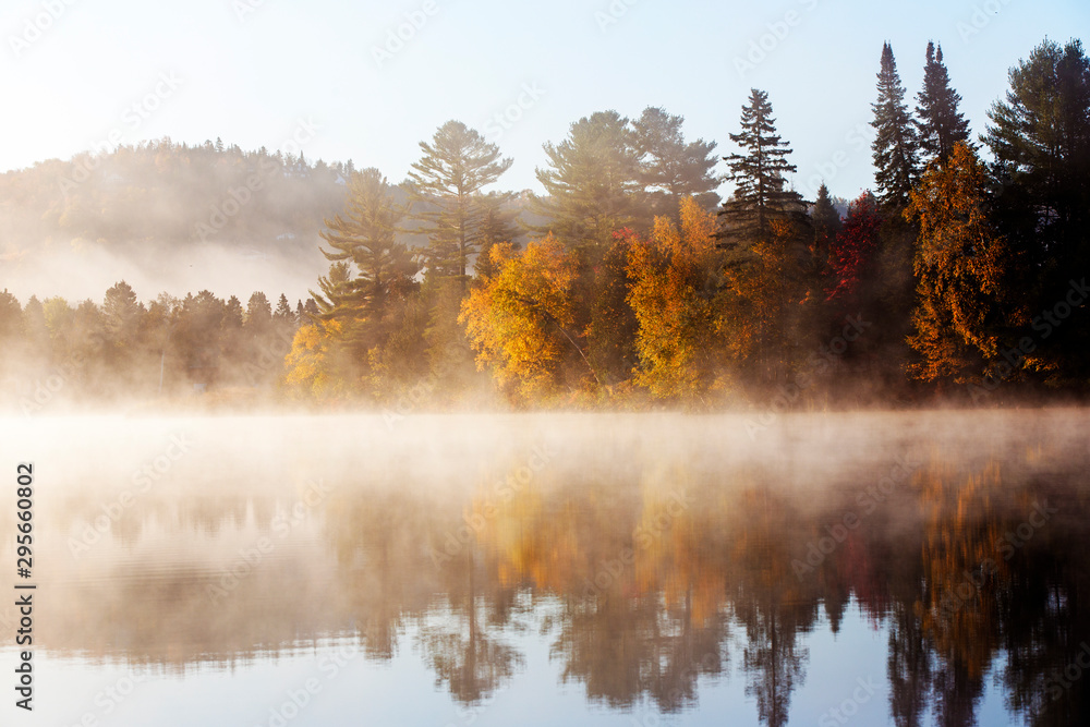 Fototapeta premium Canadian autum in Saurentian Mountains, Quebec
