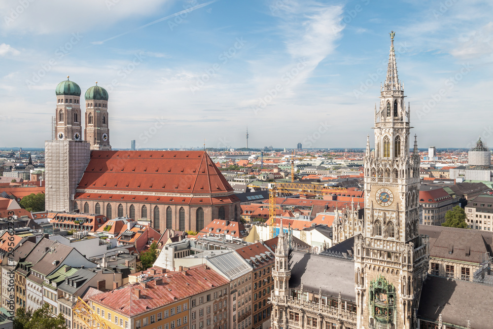 Fototapeta premium Downtown Munich Cityscape - Bavaria, Germany