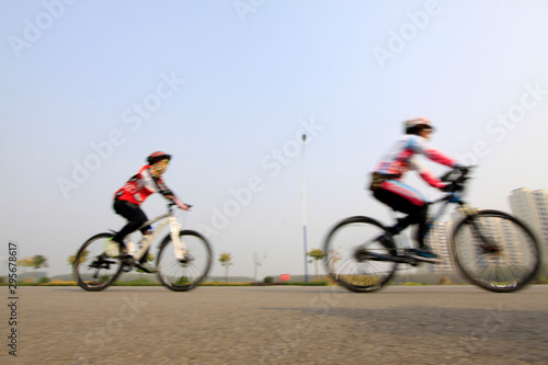 Fototapeta Naklejka Na Ścianę i Meble -  cycling race site on the road, China