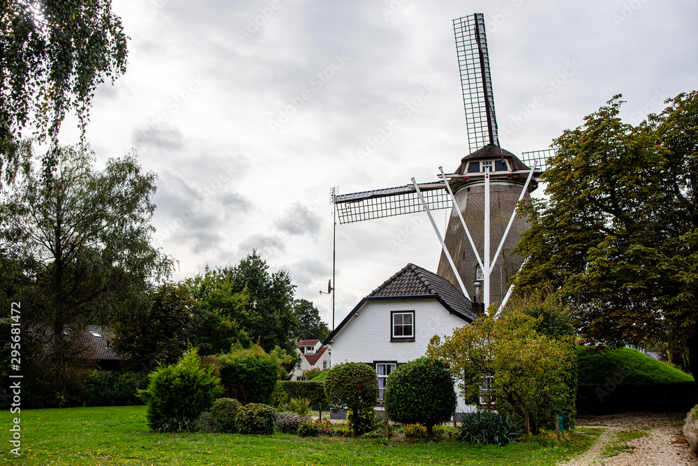 Obraz premium De Keetmolen is a windmill in Ede, Netherlands, one of city historical places