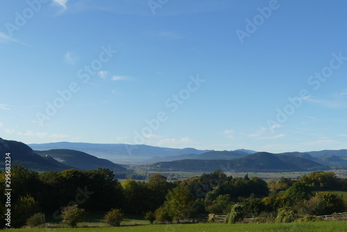 Wallpaper Mural Blick in die Wiener Alpen Torontodigital.ca