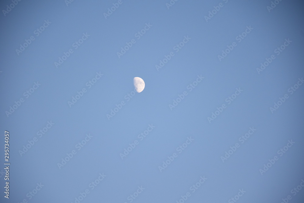 simplistic minimalistic moon day photo simplistic minimalistic moon day photo
