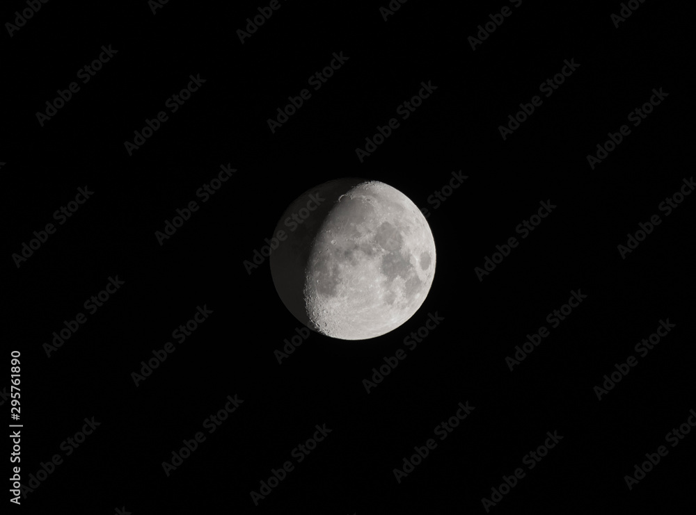 Obraz premium Full moon in the night background