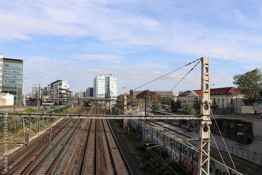 Voies ferrées le long du boulevard Vivier Merle à Lyon