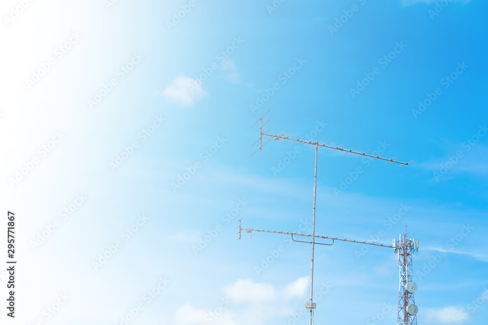 Blue skies sky, clean weather, time lapse blue nice sky. Clouds and sky timelapse, White Clouds & Blue Sky,with older analog television towers and radar transmitting towers. Blue skies sky, clean weather, time lapse blue nice sky. Clouds and sky timelapse, White Clouds & Blue Sky,with older analog television towers and radar transmitting towers.