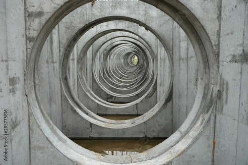 Drainage pipes for reinforced concrete Placed in a circle to prepare for construction
