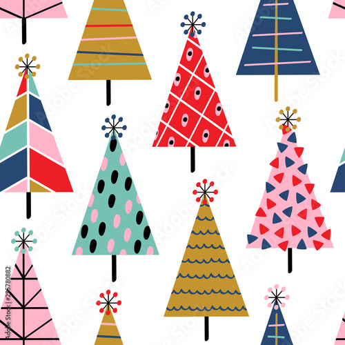 seamless pattern with christmas trees on white background - vector illustration, eps    