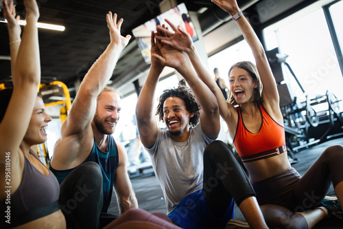 Healthy young athletes frie...