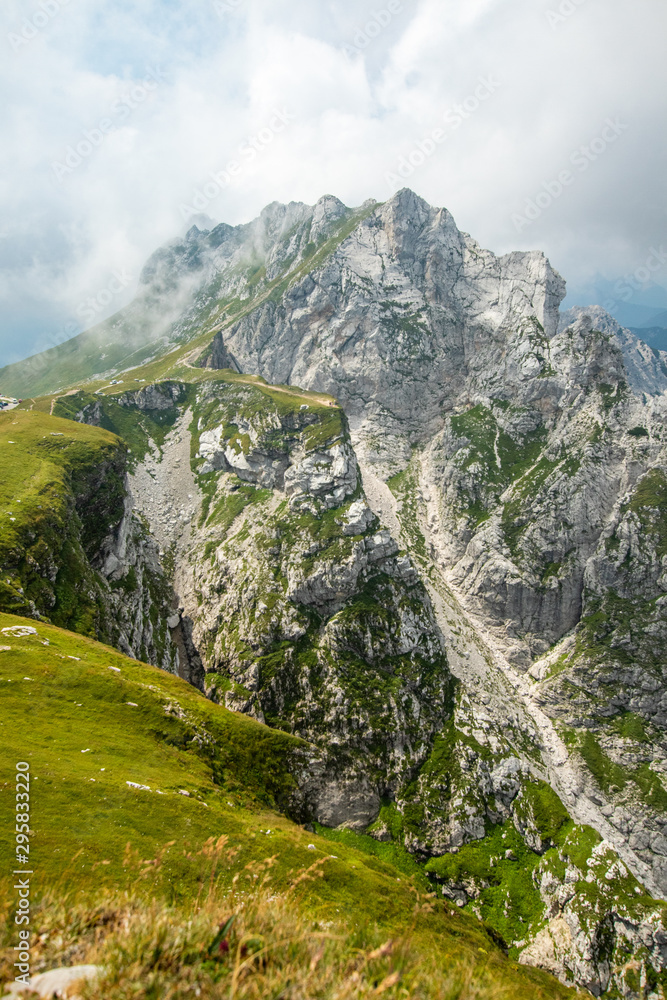 Obraz premium Mountain scenery in Slovenia - Mangart