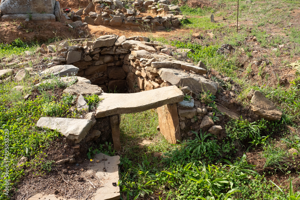 Fototapeta premium Die Nekropole von Populonia