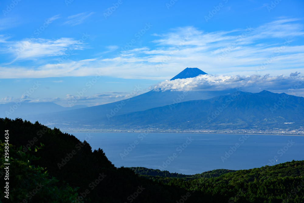 Fototapeta premium panoramic view of the mountains