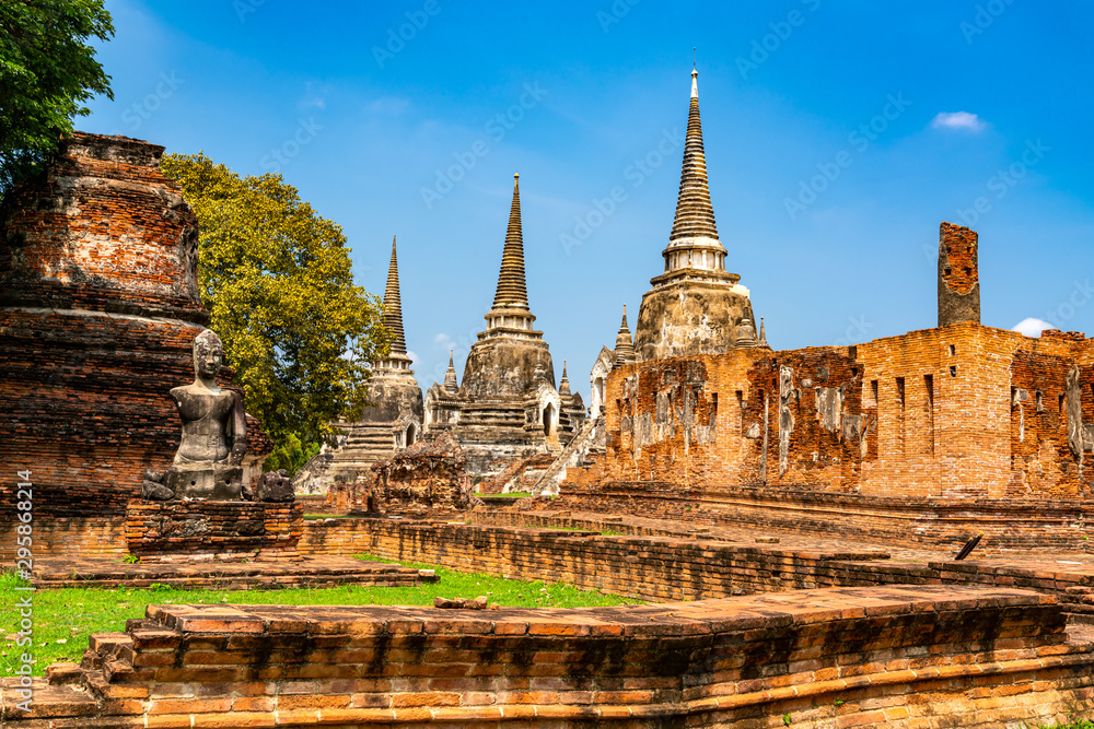 Fototapeta premium Wat Phra Si Sanphet in the Ayutthaya Historical Park