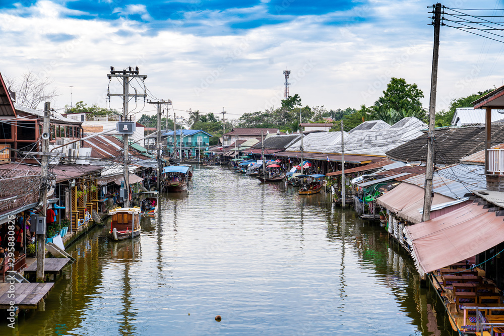 DAMNOEN SADUAK, THAILAND - December 15, 2018: Floating market  in Damnoen Saduak, Thailand