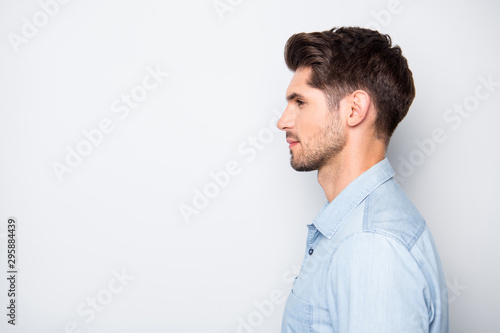 Fotografie Profile side photo of attractive man leader real executive boss in enterprise lo