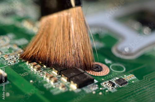 cleaning the electronic Board with braun brush