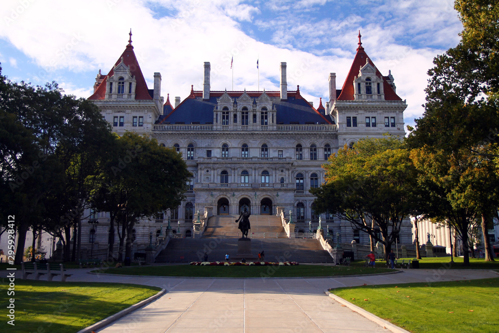 Obraz premium New York State Capitol building