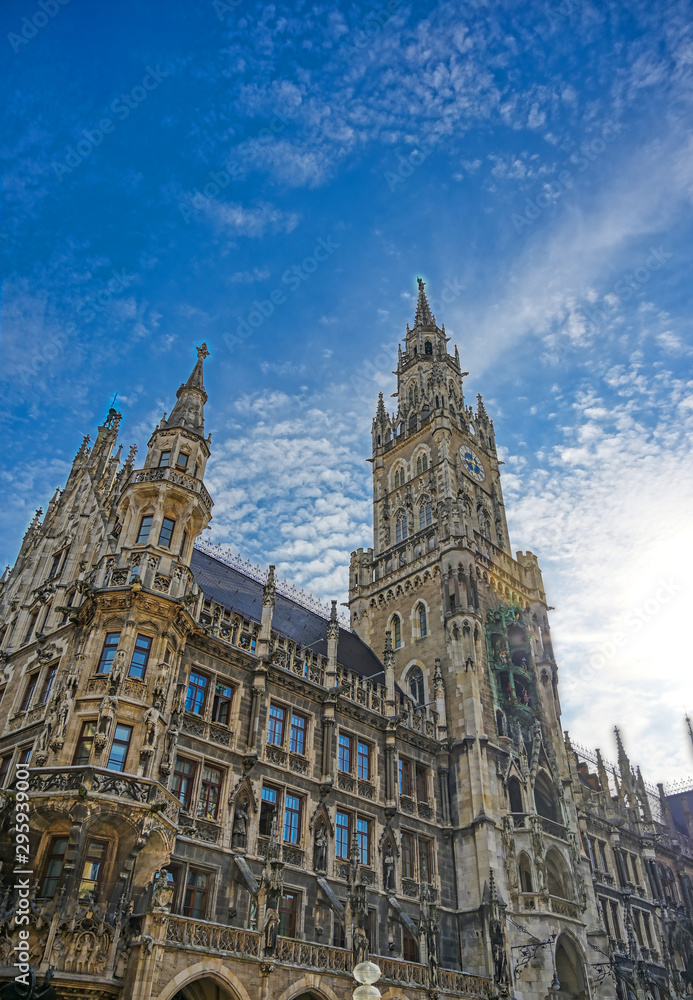 Fototapeta premium The New Town Hall located in the Marienplatz in Munich, Germany