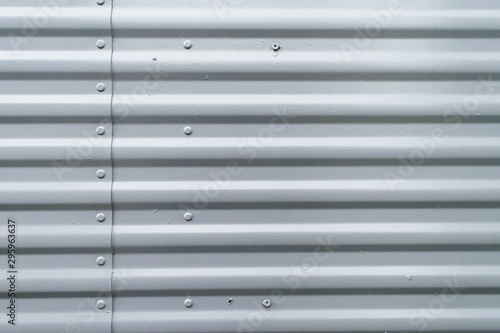 Metallic trailer pattern