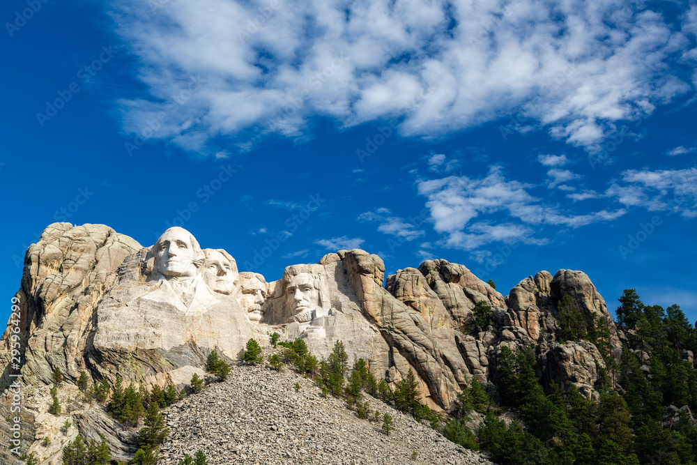 Wide view of Mt. Rushmore