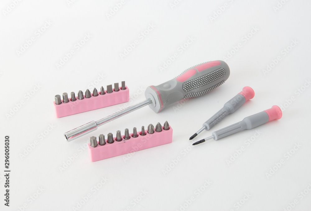 Screwdriver and a set of nozzles for screwdriver Screwdriver and a set of nozzles for screwdriver