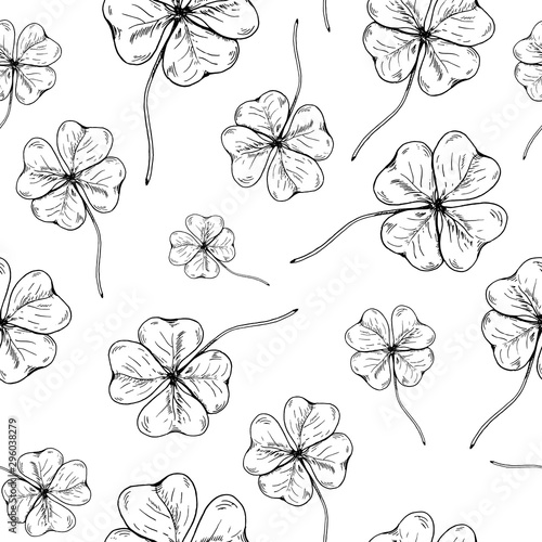 Clover pattern. Hand drawn four leaf clovers on transparent backdrop. Seamles vector background