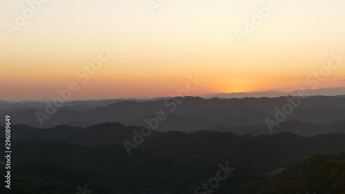 Wallpaper Mural 夕焼けと山並み　常陸太田市 Torontodigital.ca