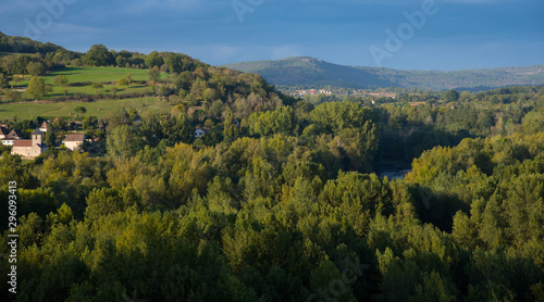 Vallée des Rocs im Tal der Dordogne in Frankreich