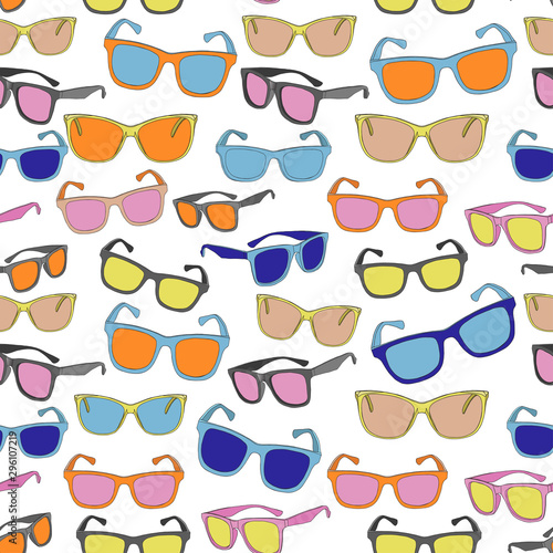 Pattern from a set of multi-colored glasses