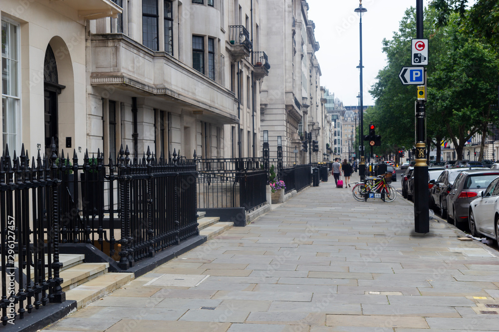 Obraz premium london typical English dwellings architecture