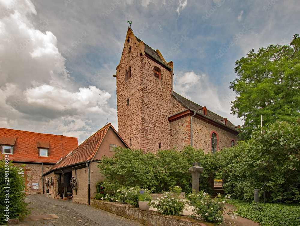 Evangelische Kirche in Wixhausen in Darmstadt, Hessen, Deutschland 
